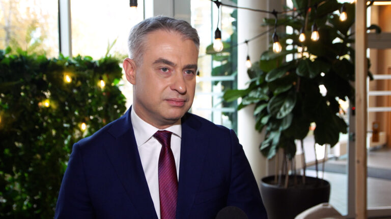 Polska wśród najczęściej atakowanych cyfrowo krajów świata. Na cyberobronę trafiają rekordowe środki