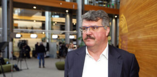 M. Wąsik (PiS): Istnieją lepsze narzędzia ostrzegania niż Alert RCB. Wymagają jednak nałożenia na operatorów komórkowych nowych obowiązków