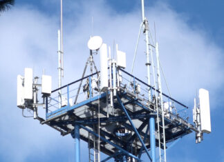 Operatorzy telekomunikacyjni uruchamiają tysiąc nowych stacji bazowych rocznie. To okazja na zarobek dla właścicieli gruntów